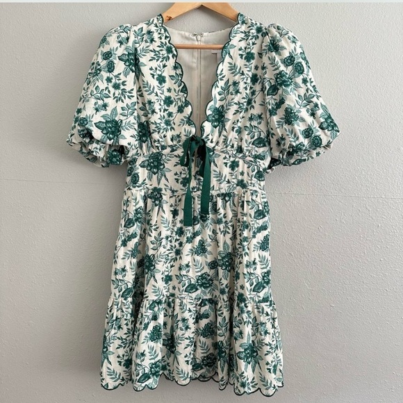 House of Harlow 1960 Dresses & Skirts - House of Harlow 1960 Green and White Floral Tie-Front Puff-Sleeve Mini Dress